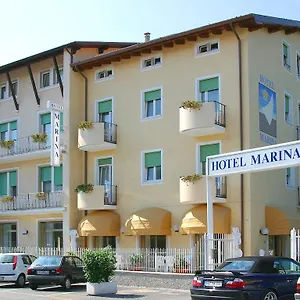 Marina Hotel